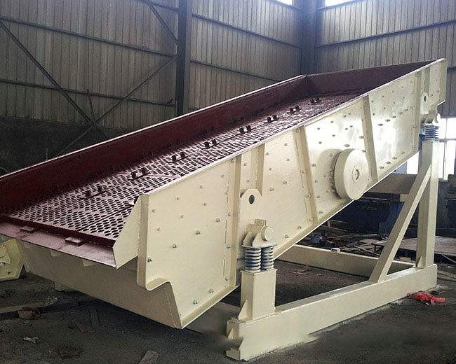 礦山振動(dòng)篩積壓石粉怎么處理，防堵篩網(wǎng)