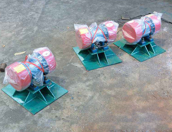 倉壁振動(dòng)器