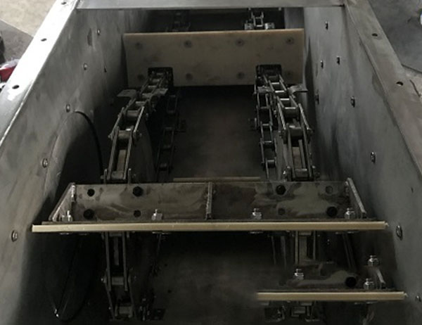 刮板材質(zhì)和撥鏈器是刮板輸送機的易損件嗎!