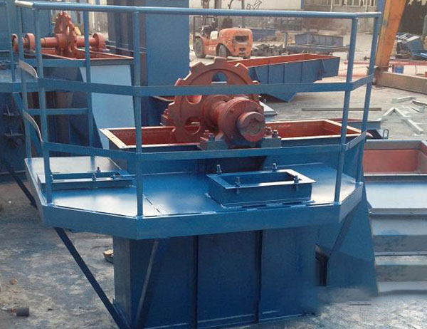 環(huán)鏈、皮帶、板鏈底部積料問題改造處理