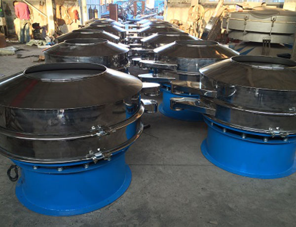 800型振動篩普鋼跟不銹鋼差多少錢？