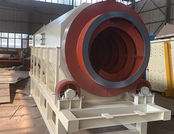 滾軸篩砂機(jī)主要用來篩分原砂的，抗沖擊力強(qiáng)