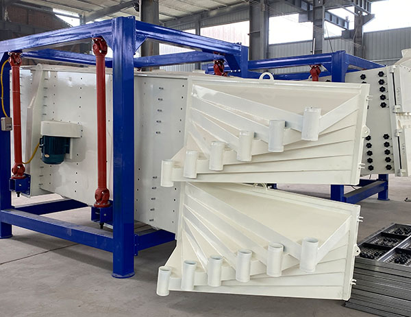 油田石英壓裂砂選用優(yōu)質品質石英砂需采用方搖篩