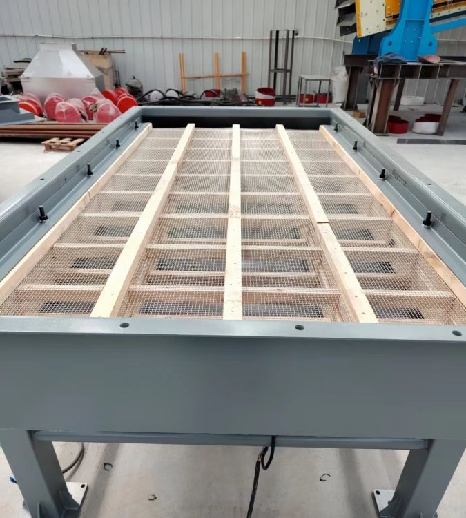 膩子粉分級篩選用木網(wǎng)架直線篩效果好？