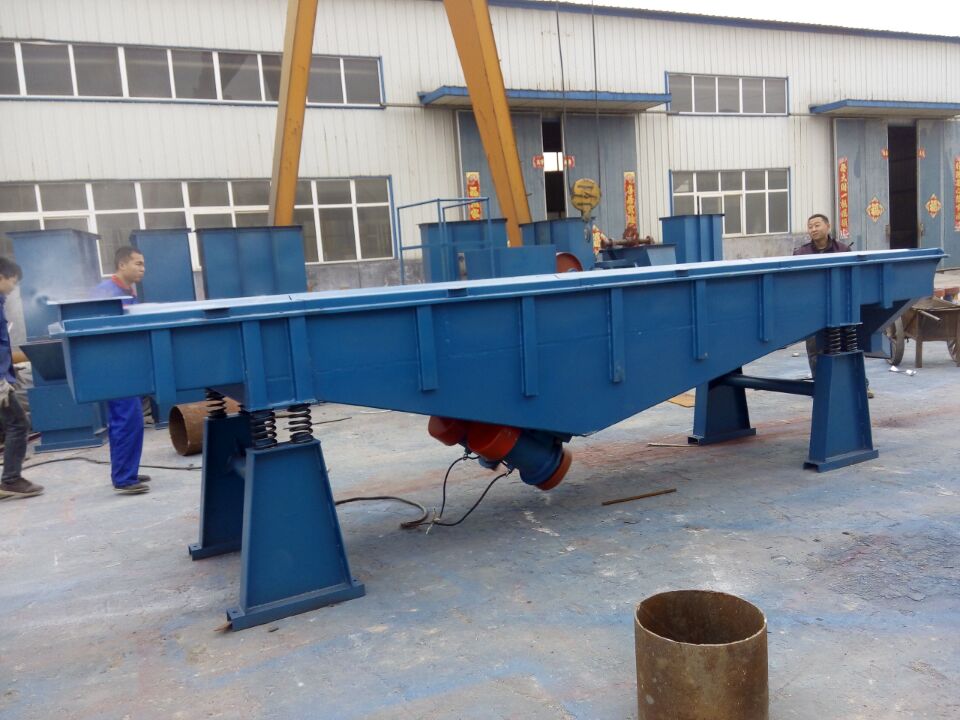 哪個廠家生產(chǎn)的多層直線篩價格便 ？