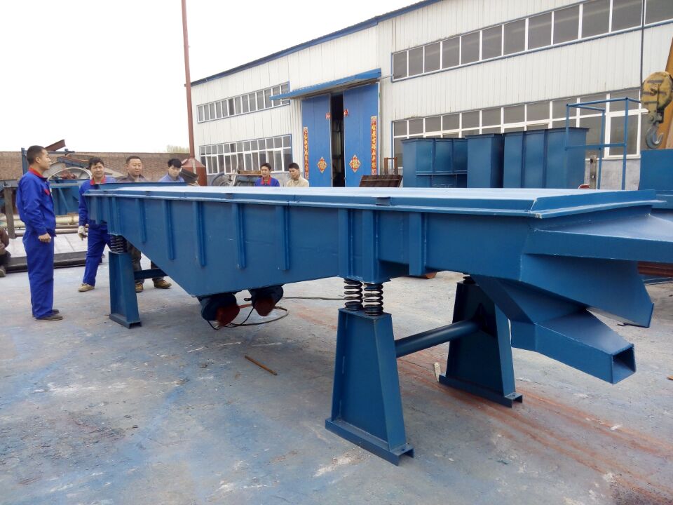 鈣粉、滑石粉長(zhǎng)方形直線振動(dòng)篩效果好